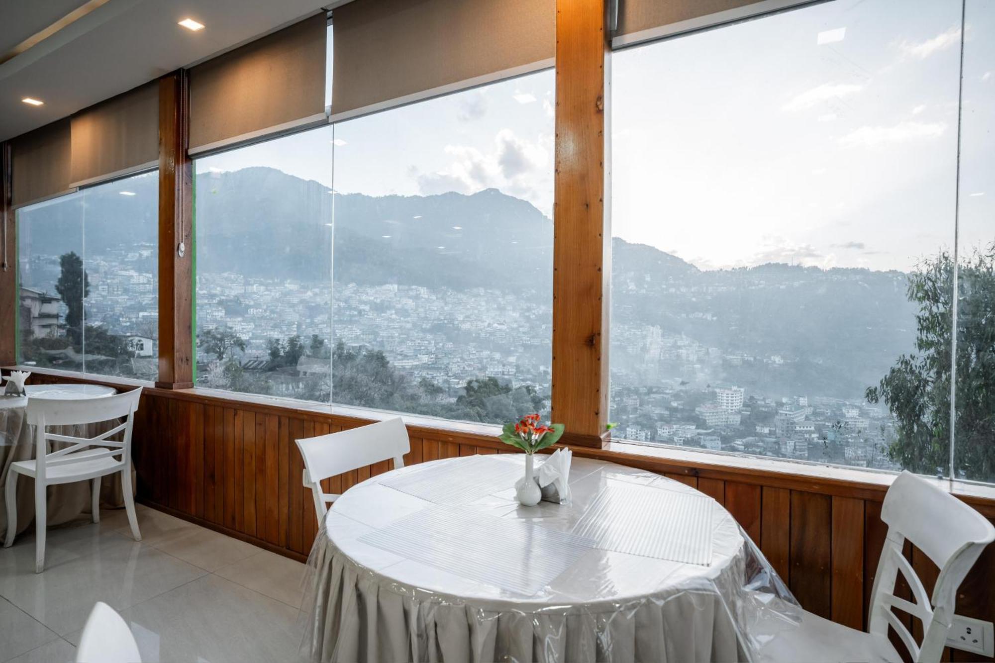 2K Hotel Kohima Exterior photo